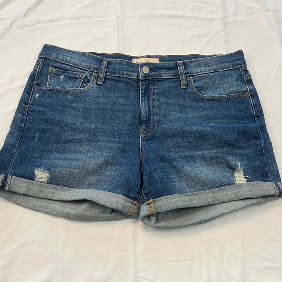 GAP Pants - Gap distressed jean shorts